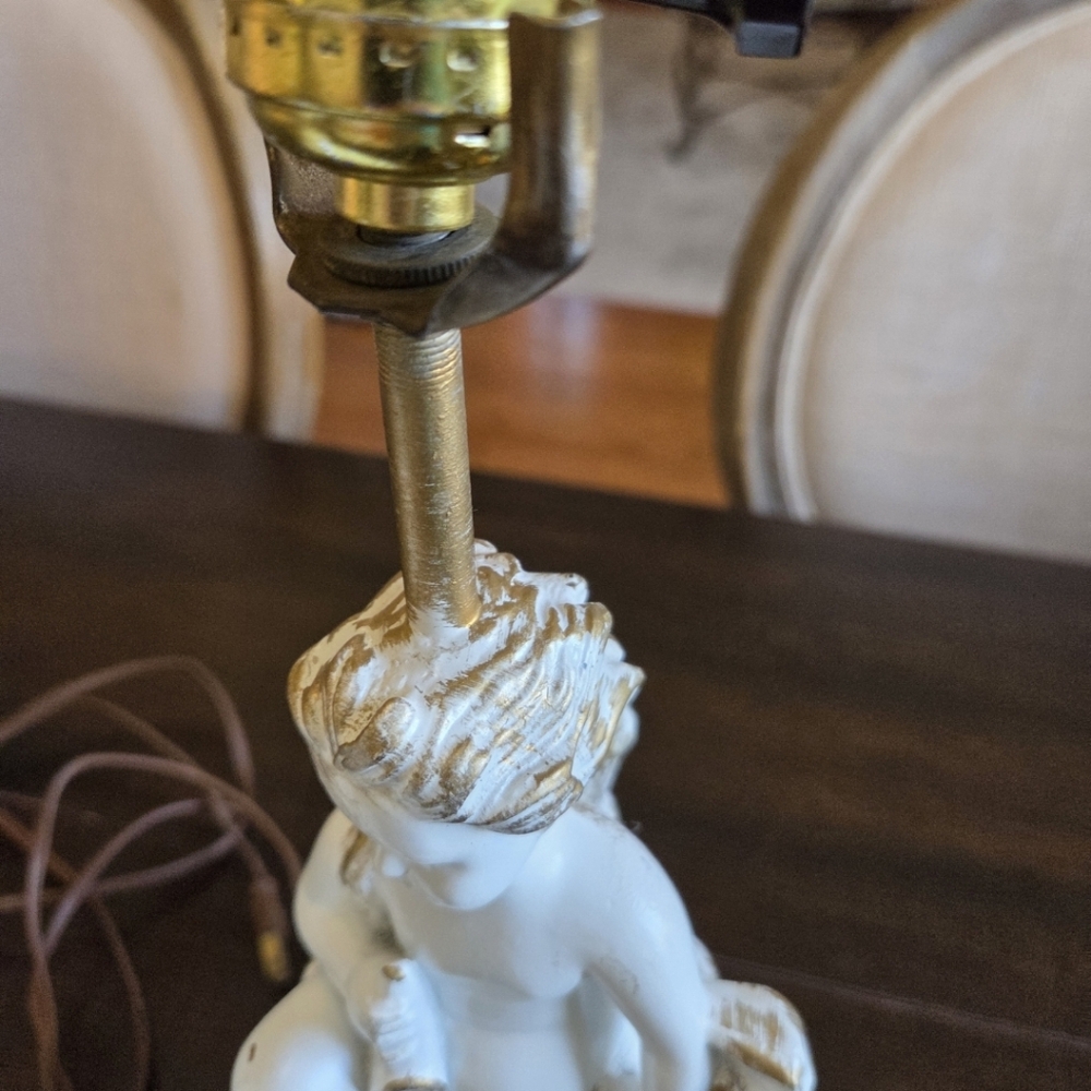 Vintage Cherub Table Lamps Off White Gold Hues Matching Set - Picture 14 of 16